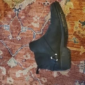 Teva Ellery Chelsea Boots
